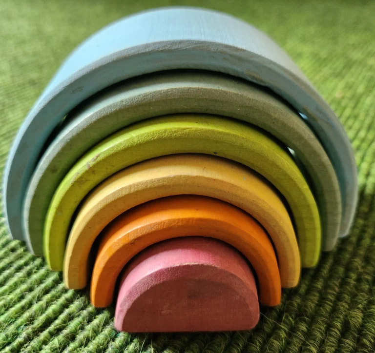 Regenbogen klein der KIndertagespflege kunterbunte Smarties